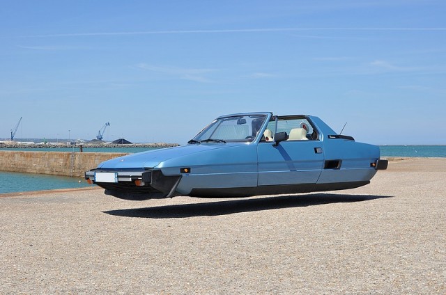 The-Flying-Cars_0-640x424